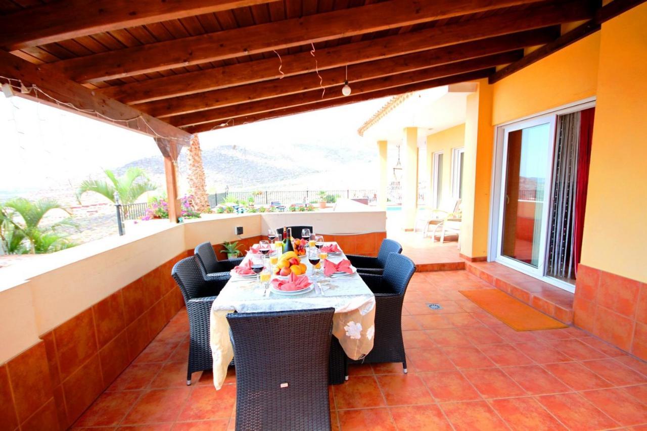 Villa With Private Pool And Magnificent Views Costa Adeje  Εξωτερικό φωτογραφία